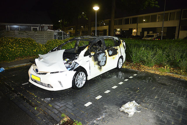 2017/130/20170623-03u35 GB 015 Autobrand Jan van Gentstraat.jpg